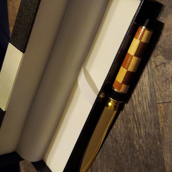 Awesome wooden letter opener with case - Picture 4 of 7